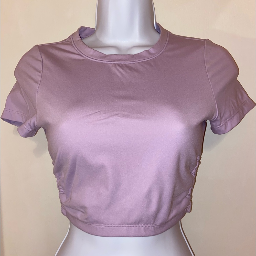 athletic crop top
